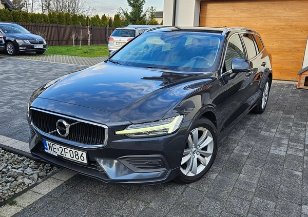 Volvo V60 cena 83900 przebieg: 212000, rok produkcji 2020 z Poddębice małe 277